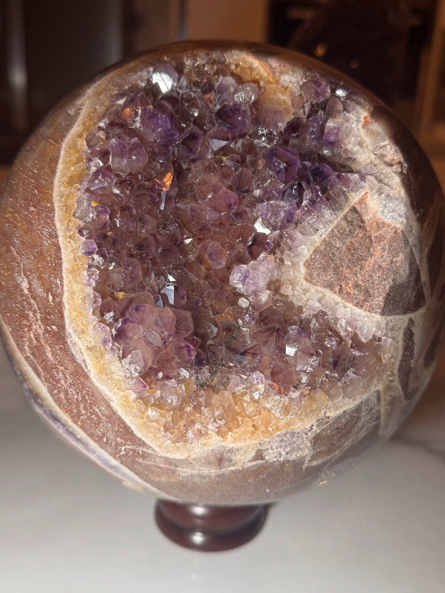 Large amethyst geode sphere crystal cavern – crystals £1,000 and above