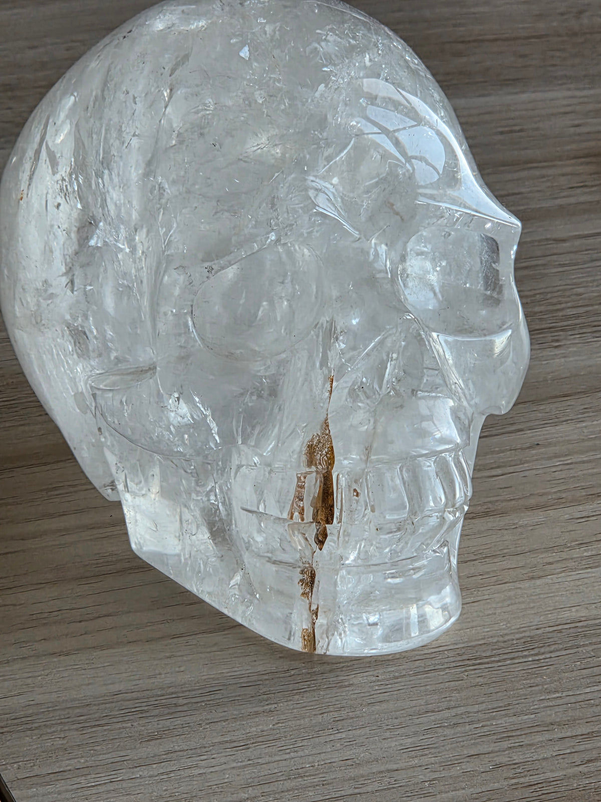 Large 2.1kg clear quartz crystal skull